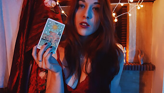 Amateur Tiener Leert Tarotkaarten Tekenen En Handjob Technieken In Pov Video